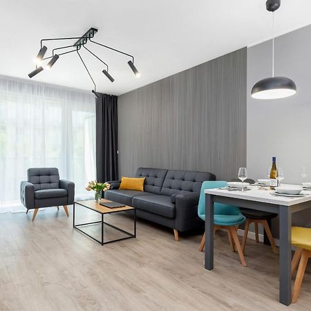 Modern City Center Apartments By Noclegi Renters Poznan Bagian luar foto