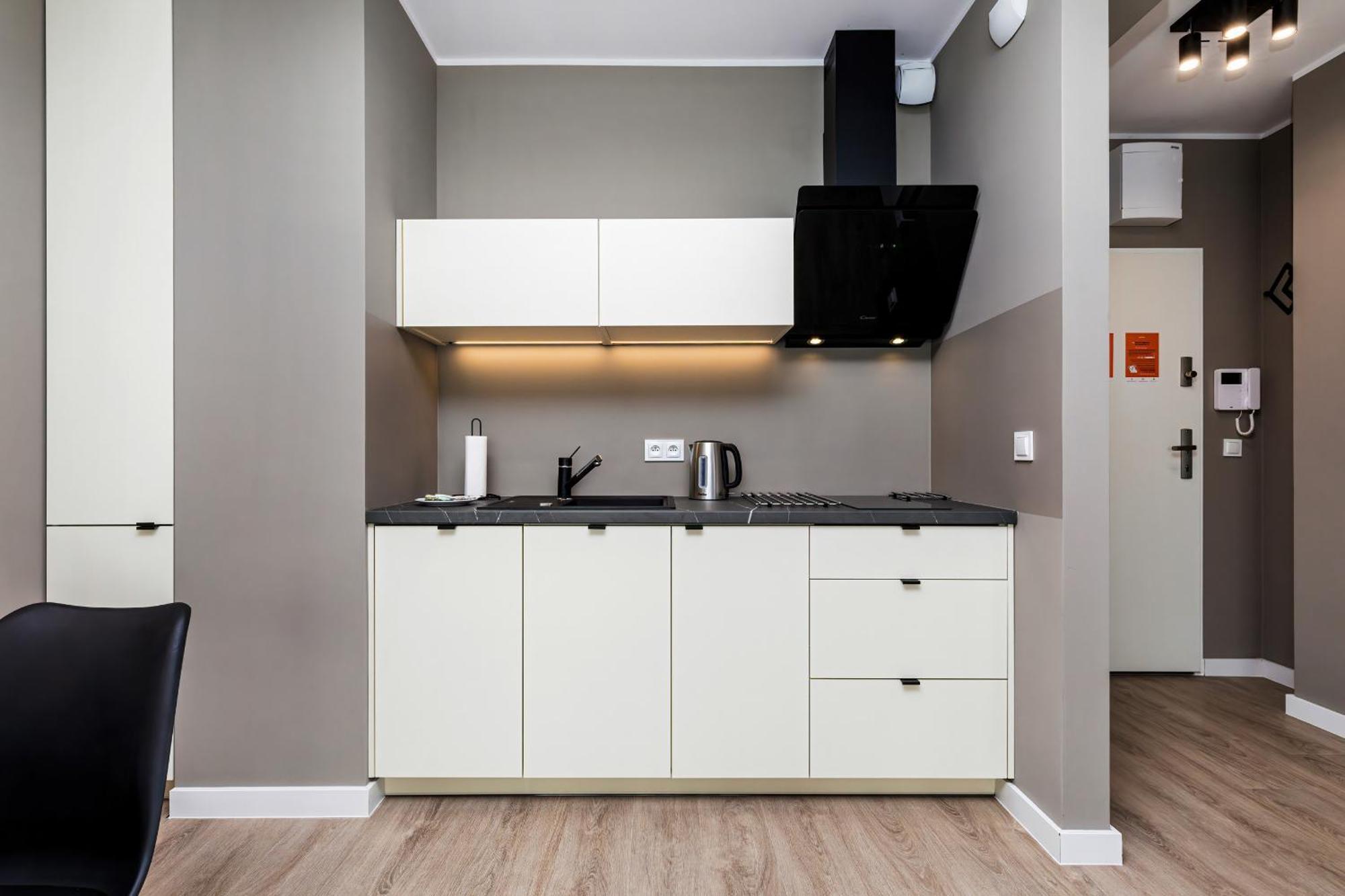 Modern City Center Apartments By Noclegi Renters Poznan Bagian luar foto