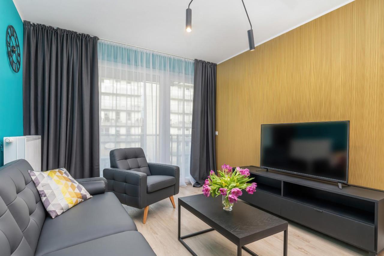 Modern City Center Apartments By Noclegi Renters Poznan Bagian luar foto