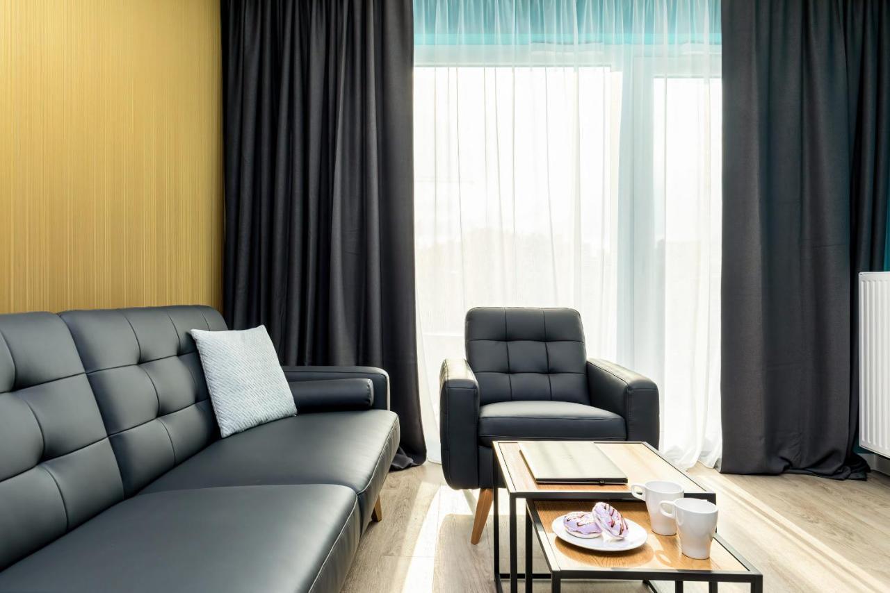 Modern City Center Apartments By Noclegi Renters Poznan Bagian luar foto