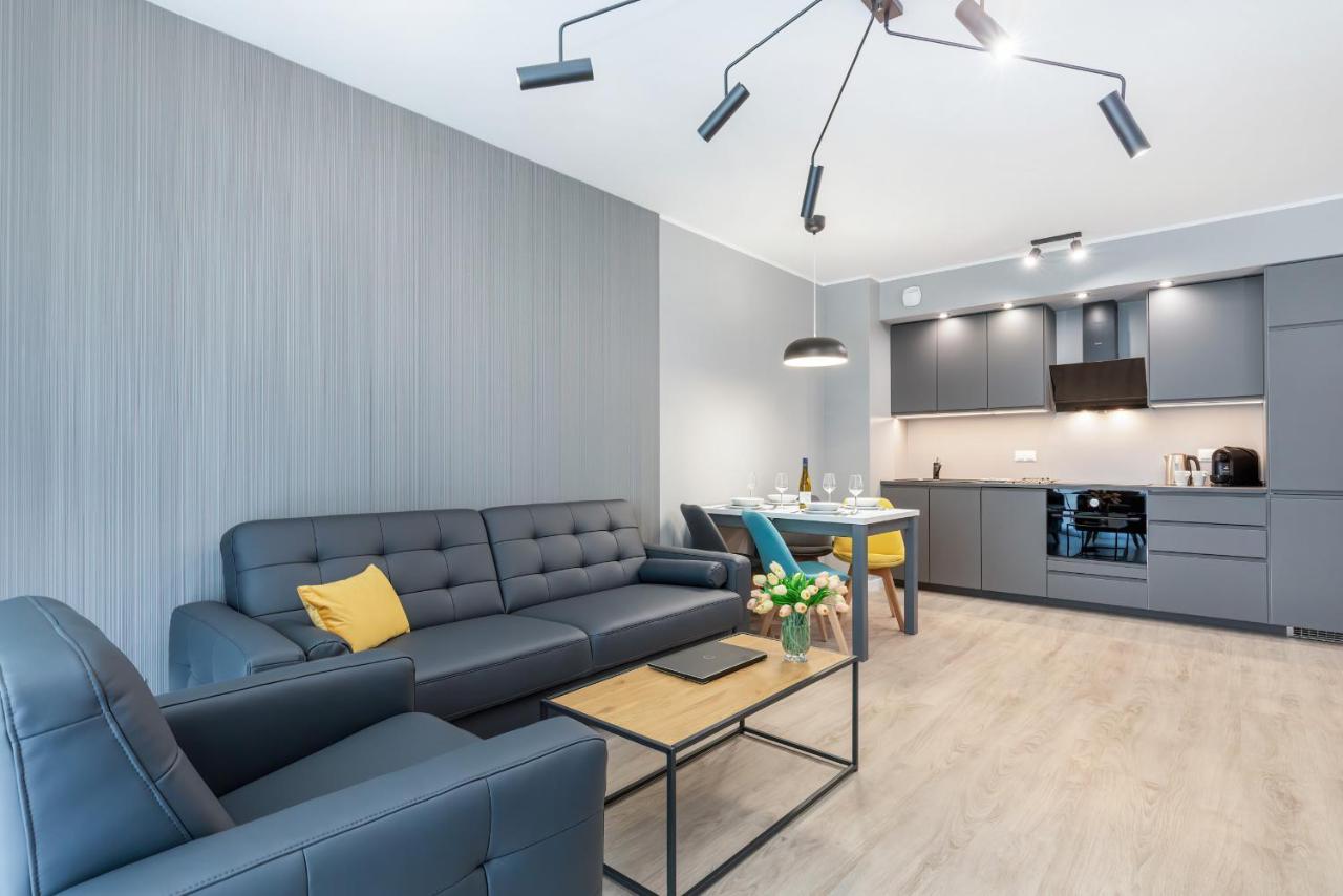 Modern City Center Apartments By Noclegi Renters Poznan Bagian luar foto