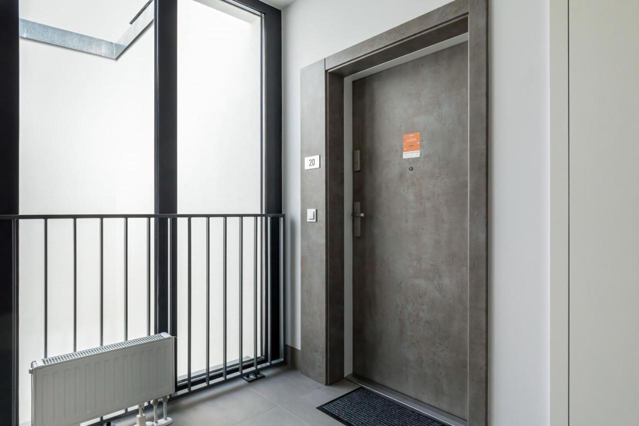 Modern City Center Apartments By Noclegi Renters Poznan Bagian luar foto