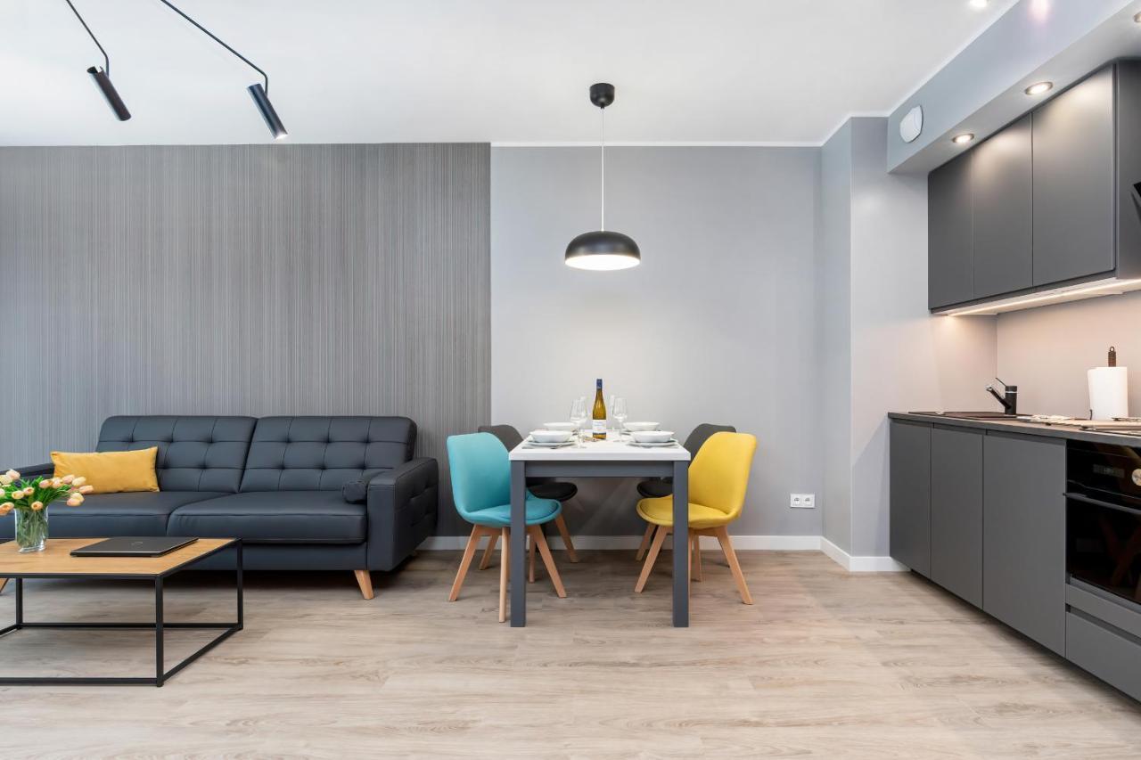 Modern City Center Apartments By Noclegi Renters Poznan Bagian luar foto