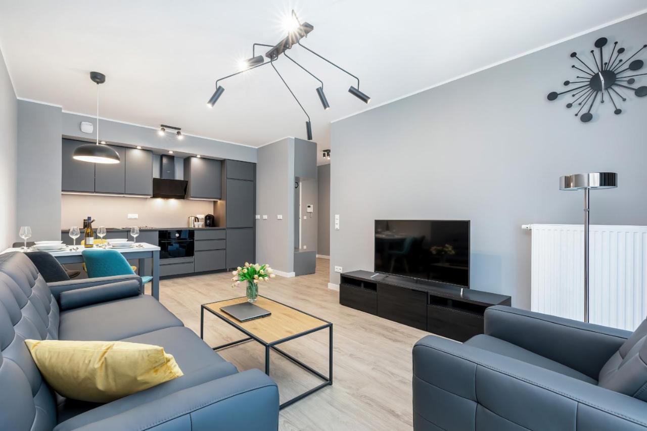 Modern City Center Apartments By Noclegi Renters Poznan Bagian luar foto