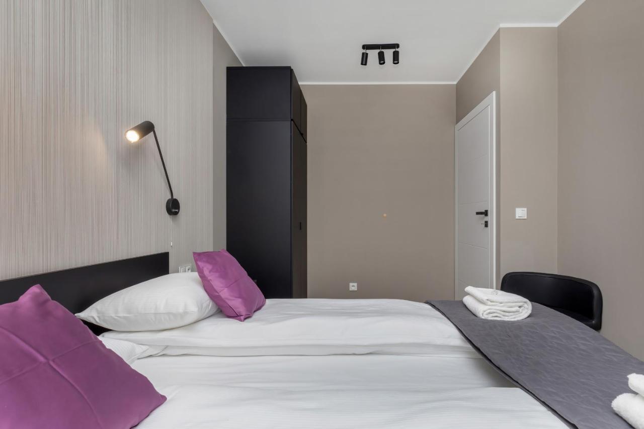 Modern City Center Apartments By Noclegi Renters Poznan Bagian luar foto