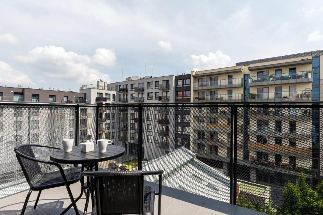 Modern City Center Apartments By Noclegi Renters Poznan Bagian luar foto