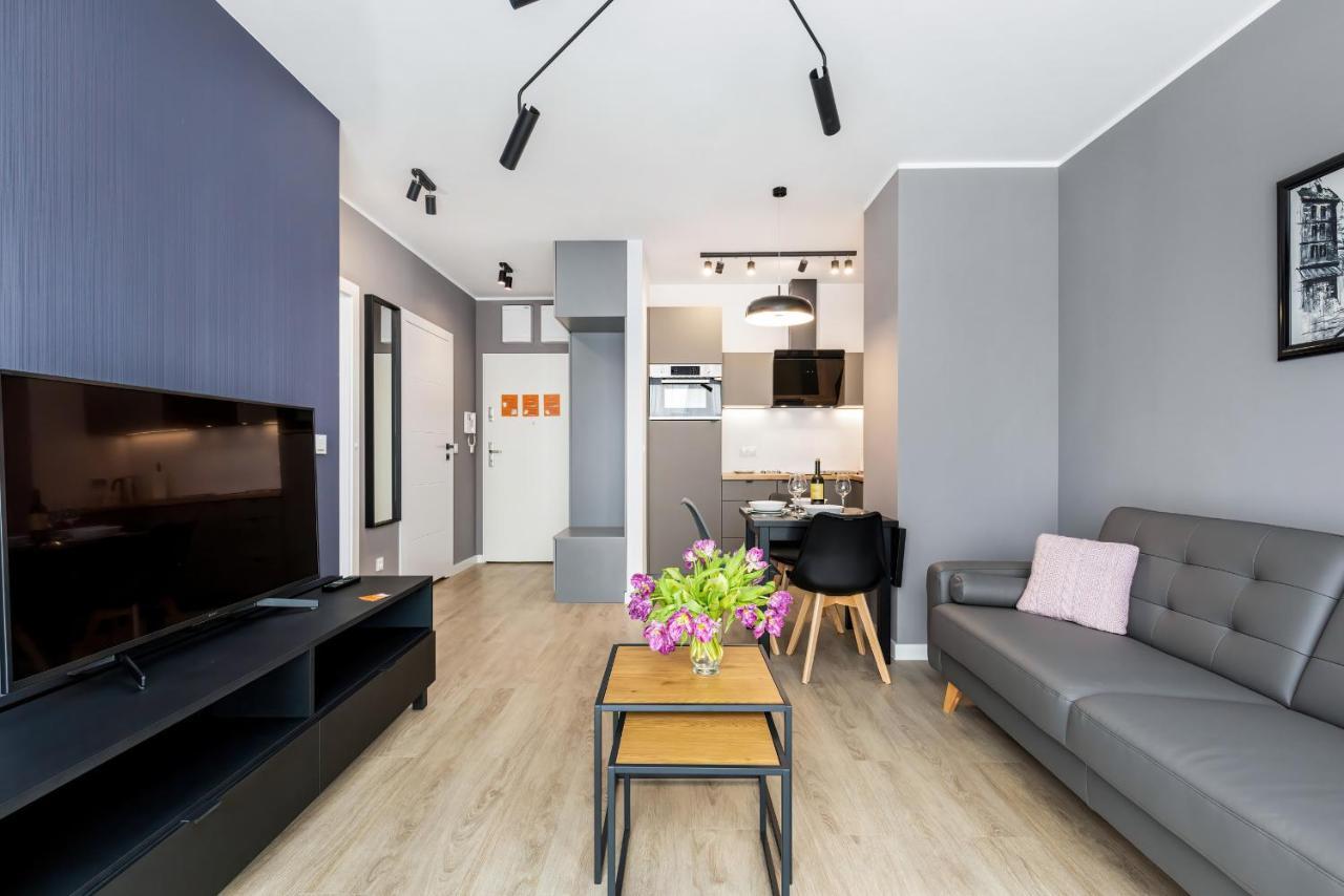 Modern City Center Apartments By Noclegi Renters Poznan Bagian luar foto