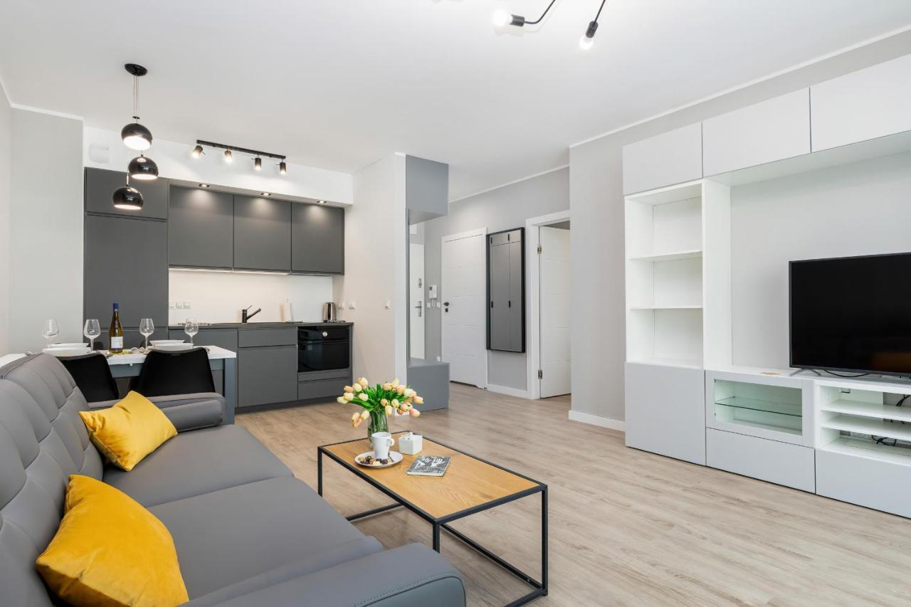 Modern City Center Apartments By Noclegi Renters Poznan Bagian luar foto
