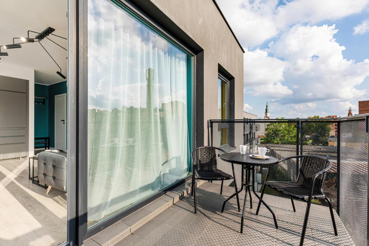 Modern City Center Apartments By Noclegi Renters Poznan Bagian luar foto